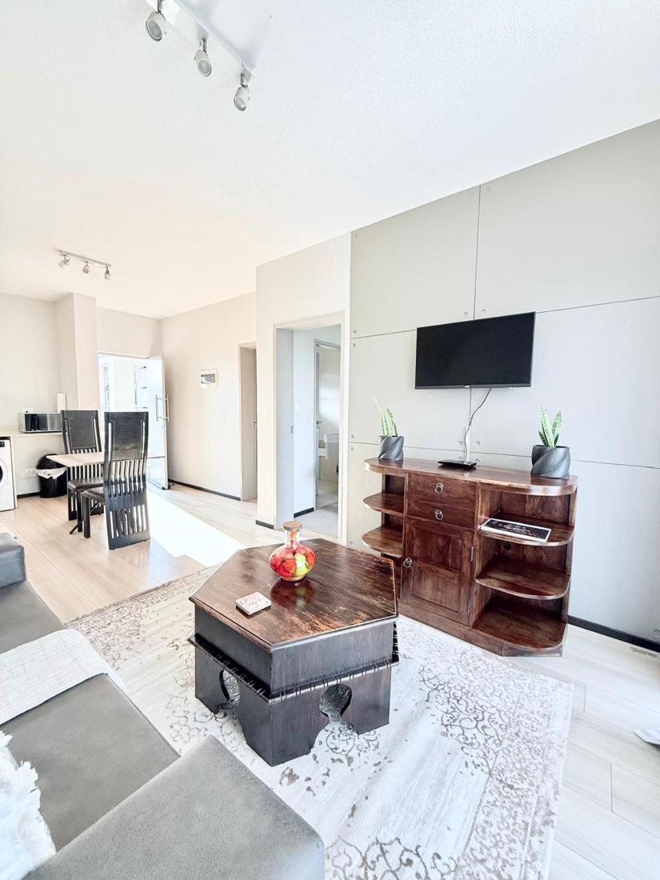 Broadacres Apartment Sandton