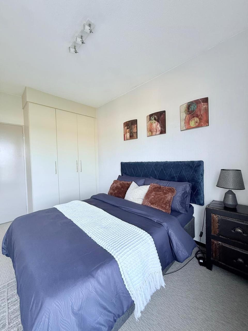 Broadacres Apartment